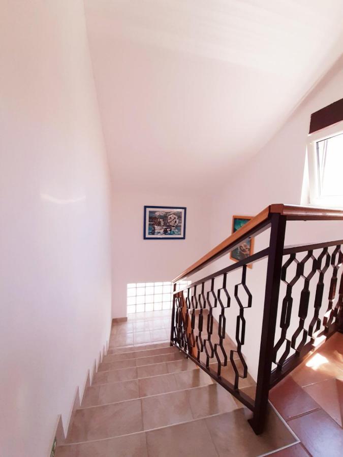 Apartments Renato Muzic Cres Exterior foto