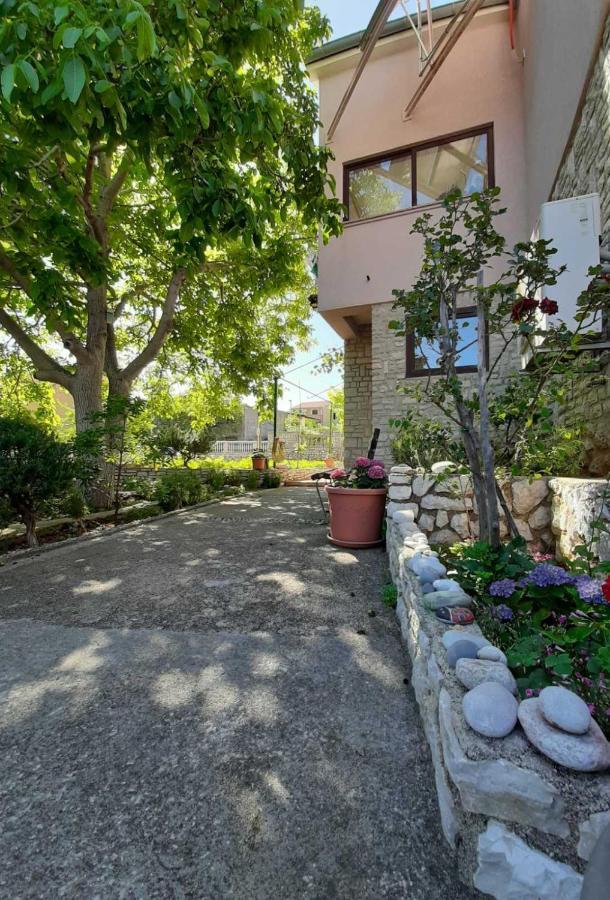 Apartments Renato Muzic Cres Exterior foto